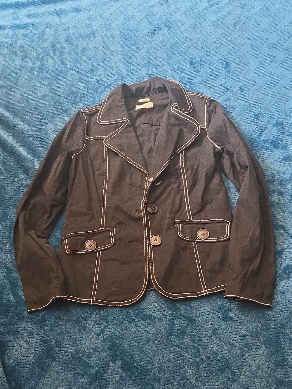 Black Contrast-Stitch Lightweight Blazer Jacket